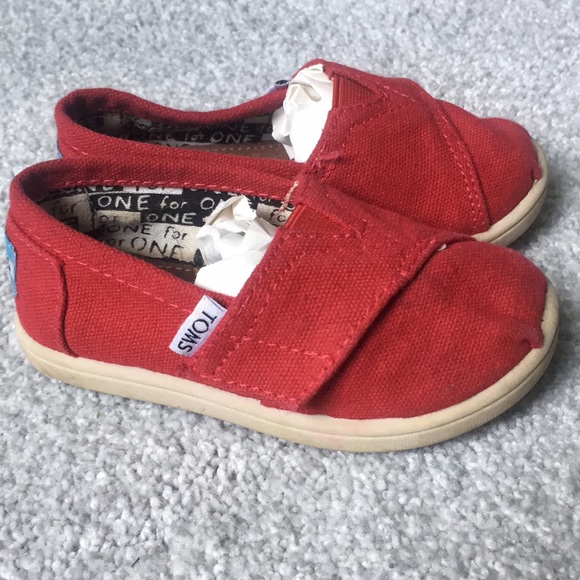 Tom’s toddler size 6 - Picture 2 of 8